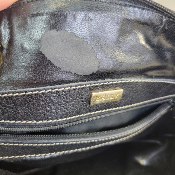 Bally Leather Shoulder Bag Made in Italy - Picture 5 of 9